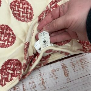 Kate Quinn quilt - apple pie